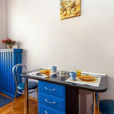 Vintage Old Town By Renters Apartment *