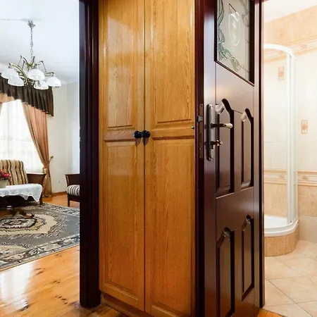 Vintage Old Town By Renters